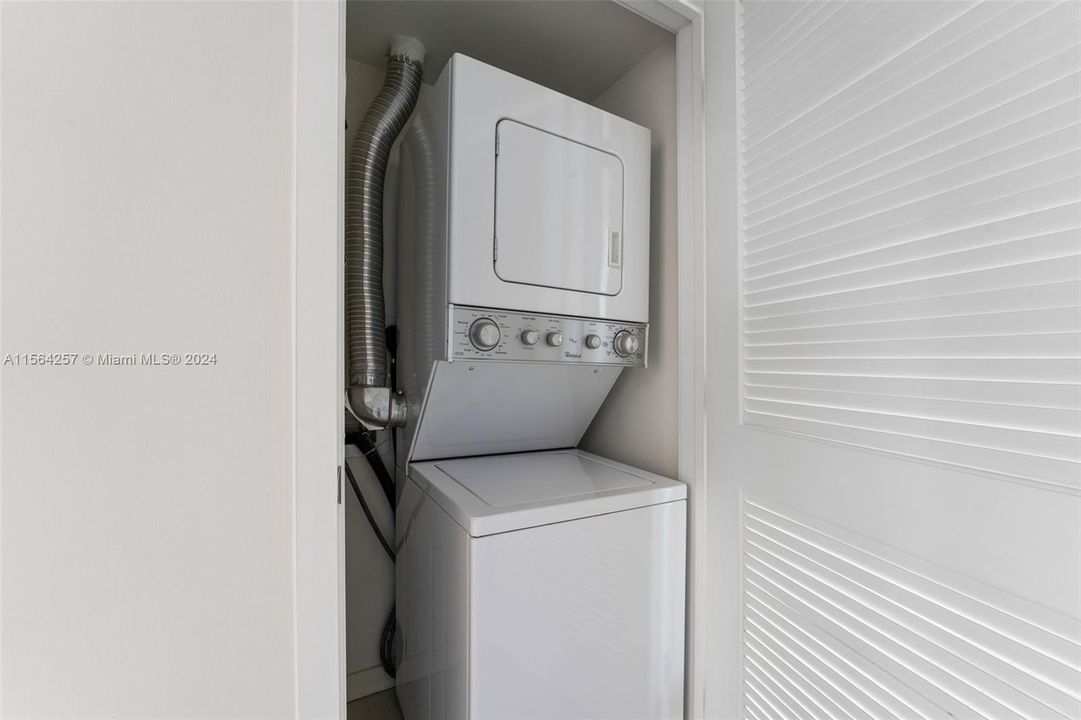 Recientemente alquilado: $2,609 (1 camas, 1 baños, 671 Pies cuadrados)