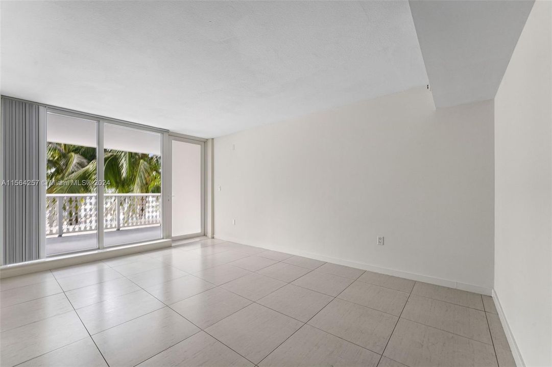 Recientemente alquilado: $2,609 (1 camas, 1 baños, 671 Pies cuadrados)