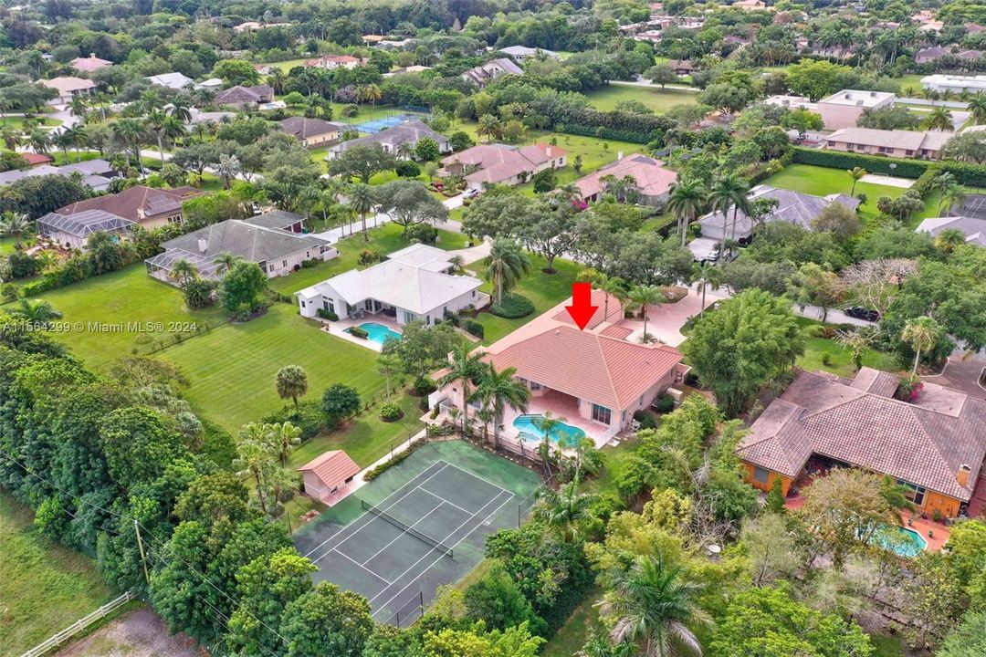 Recently Sold: $1,550,000 (6 beds, 4 baths, 4880 Square Feet)