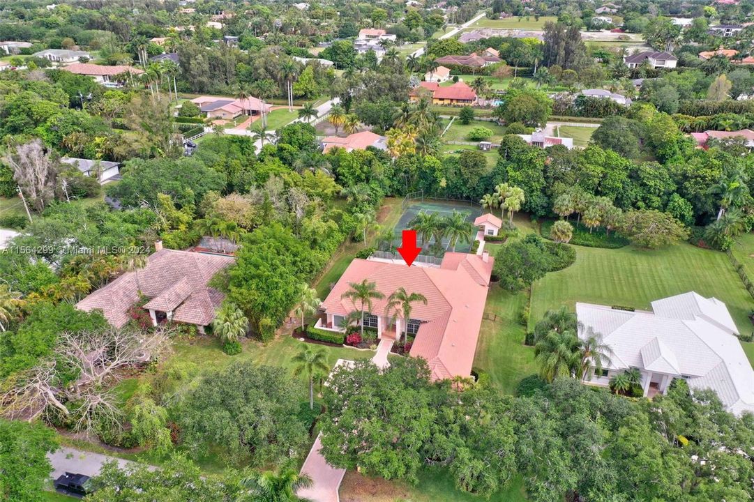 Recently Sold: $1,550,000 (6 beds, 4 baths, 4880 Square Feet)