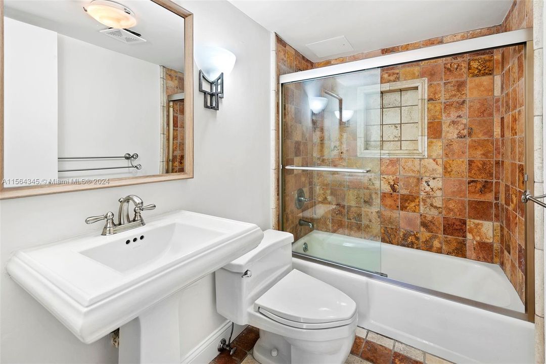 待售: $1,295,000 (2 贝兹, 2 浴室, 1488 平方英尺)