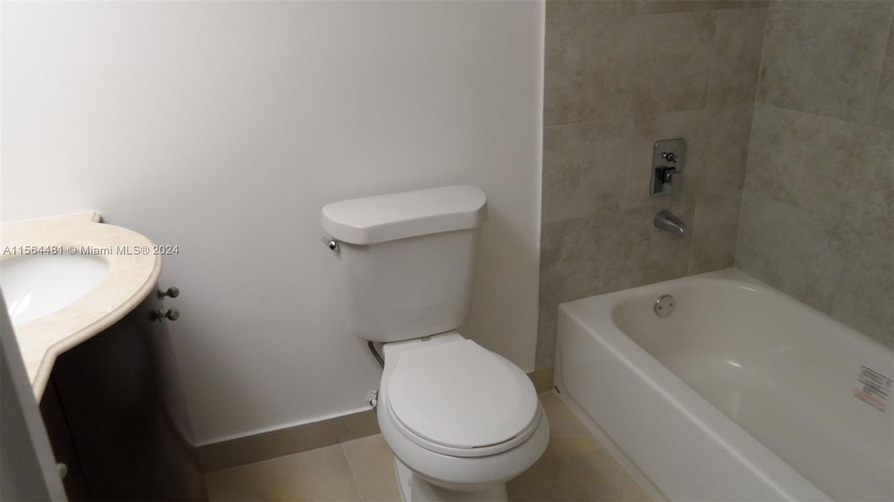 Recently Sold: $247,000 (2 beds, 2 baths, 1064 Square Feet)