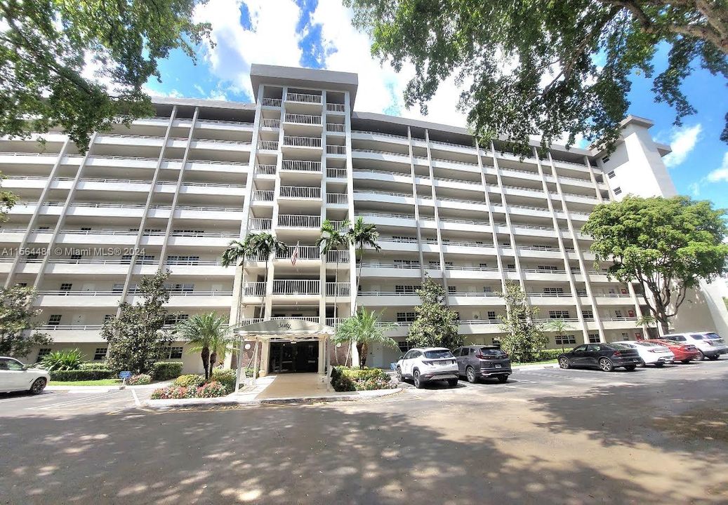 Recently Sold: $247,000 (2 beds, 2 baths, 1064 Square Feet)