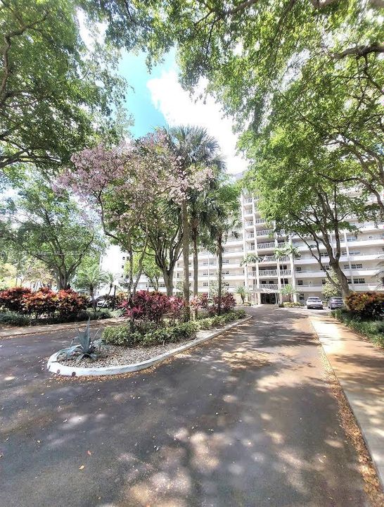 Recently Sold: $247,000 (2 beds, 2 baths, 1064 Square Feet)