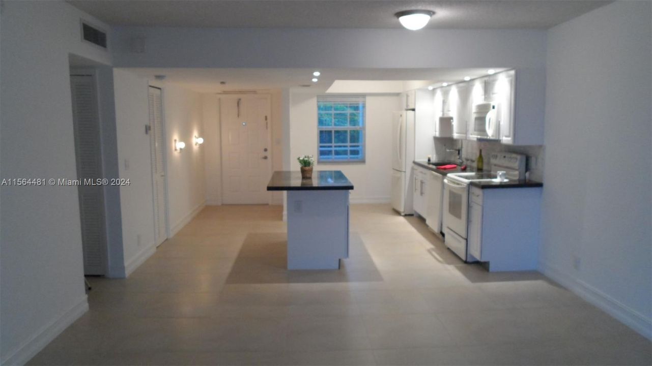 Recently Sold: $247,000 (2 beds, 2 baths, 1064 Square Feet)