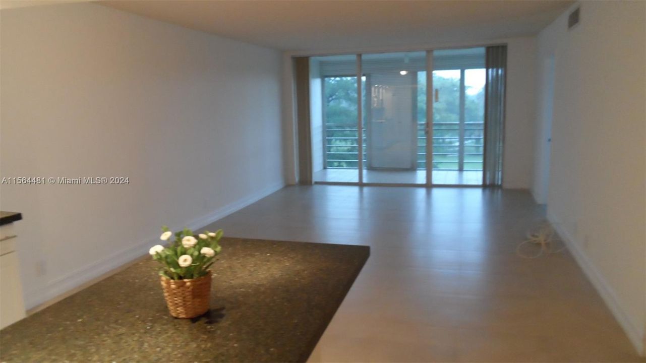 Recently Sold: $247,000 (2 beds, 2 baths, 1064 Square Feet)