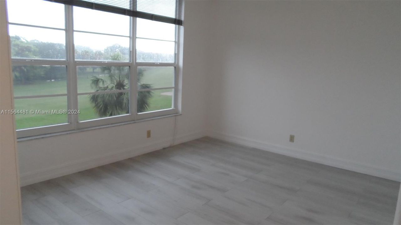 Recently Sold: $247,000 (2 beds, 2 baths, 1064 Square Feet)