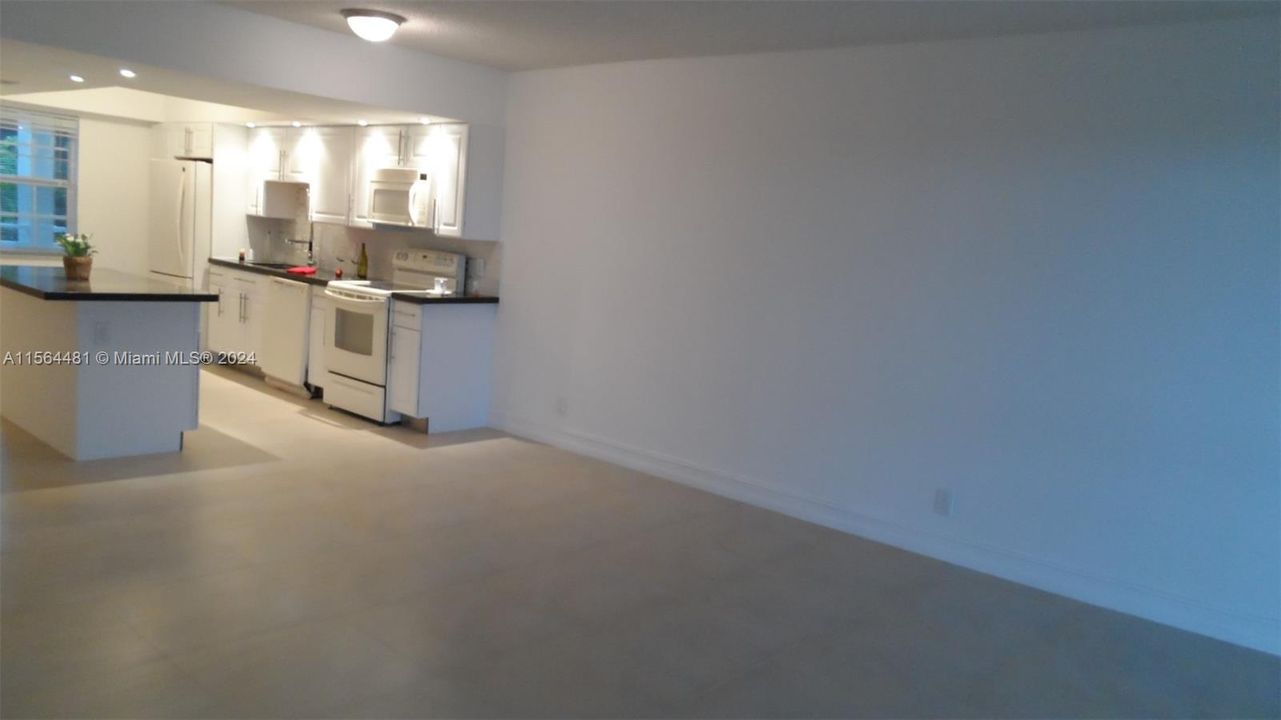 Recently Sold: $247,000 (2 beds, 2 baths, 1064 Square Feet)