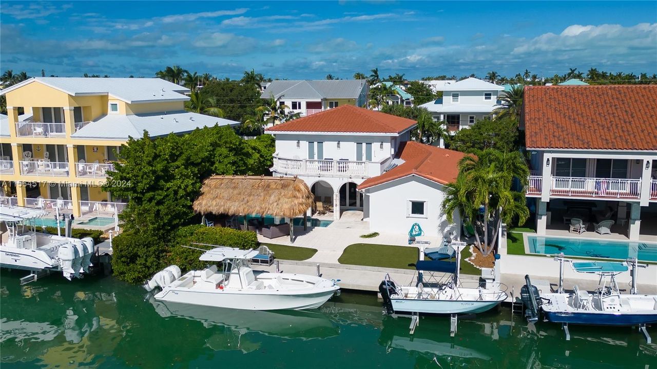 Recently Sold: $2,700,000 (4 beds, 4 baths, 2720 Square Feet)