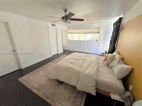 For Rent: $4,350 (3 beds, 2 baths, 1641 Square Feet)