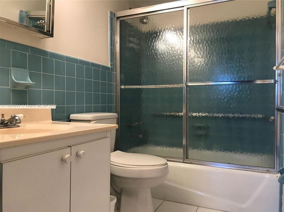 For Sale: $145,000 (2 beds, 2 baths, 920 Square Feet)