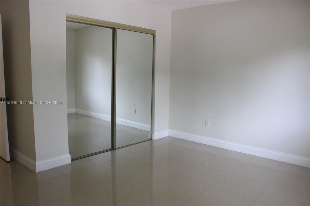 最近租的: $2,000 (2 贝兹, 1 浴室, 804 平方英尺)