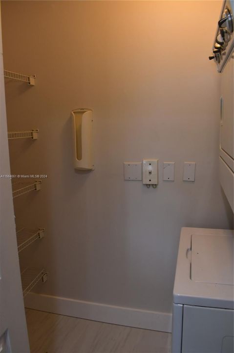 Recently Rented: $2,950 (3 beds, 2 baths, 1271 Square Feet)