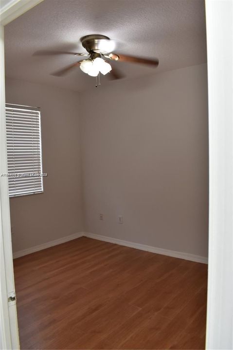 Recently Rented: $2,950 (3 beds, 2 baths, 1271 Square Feet)