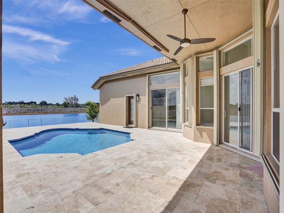 Travertine pool deck