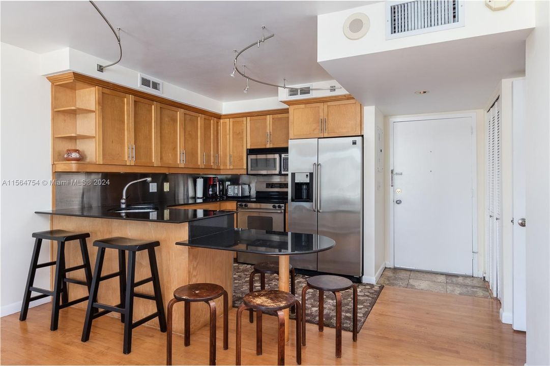 Recently Rented: $2,850 (1 beds, 1 baths, 659 Square Feet)