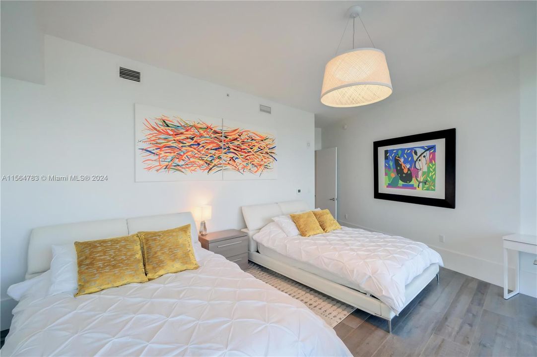 For Sale: $3,300,000 (2 beds, 2 baths, 2339 Square Feet)