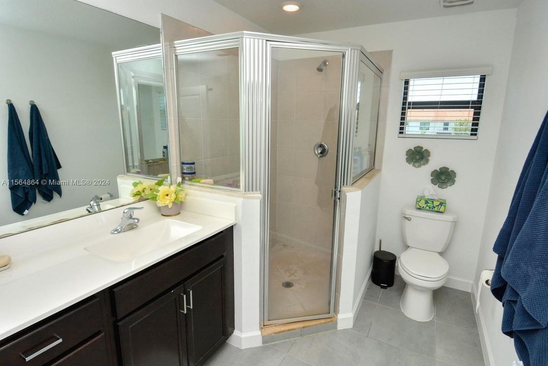Recently Sold: $449,900 (3 beds, 2 baths, 1746 Square Feet)