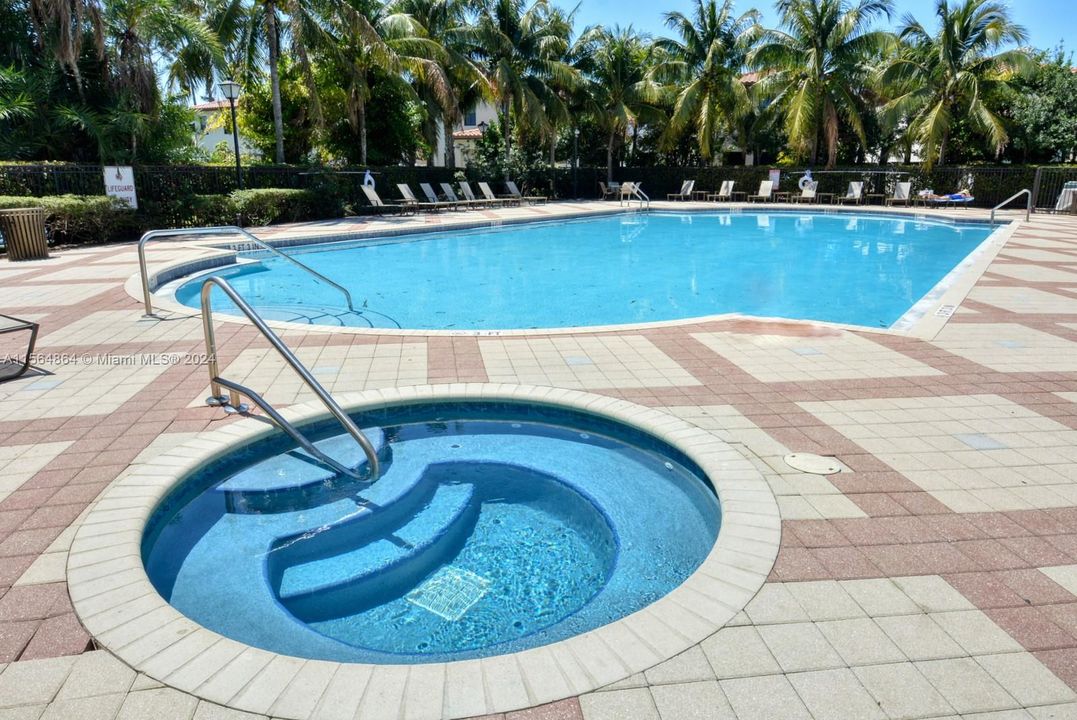 Recently Sold: $449,900 (3 beds, 2 baths, 1746 Square Feet)