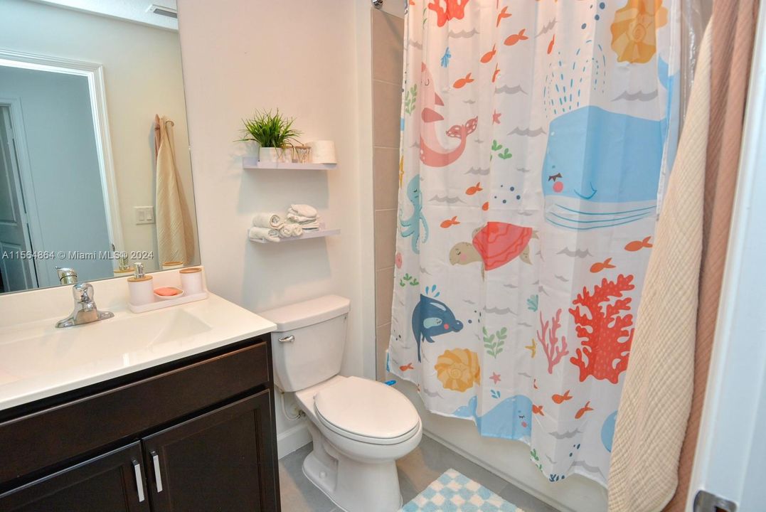 Recently Sold: $449,900 (3 beds, 2 baths, 1746 Square Feet)