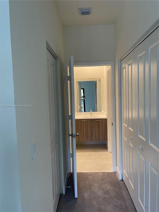 Active With Contract: $3,800 (3 beds, 2 baths, 1424 Square Feet)