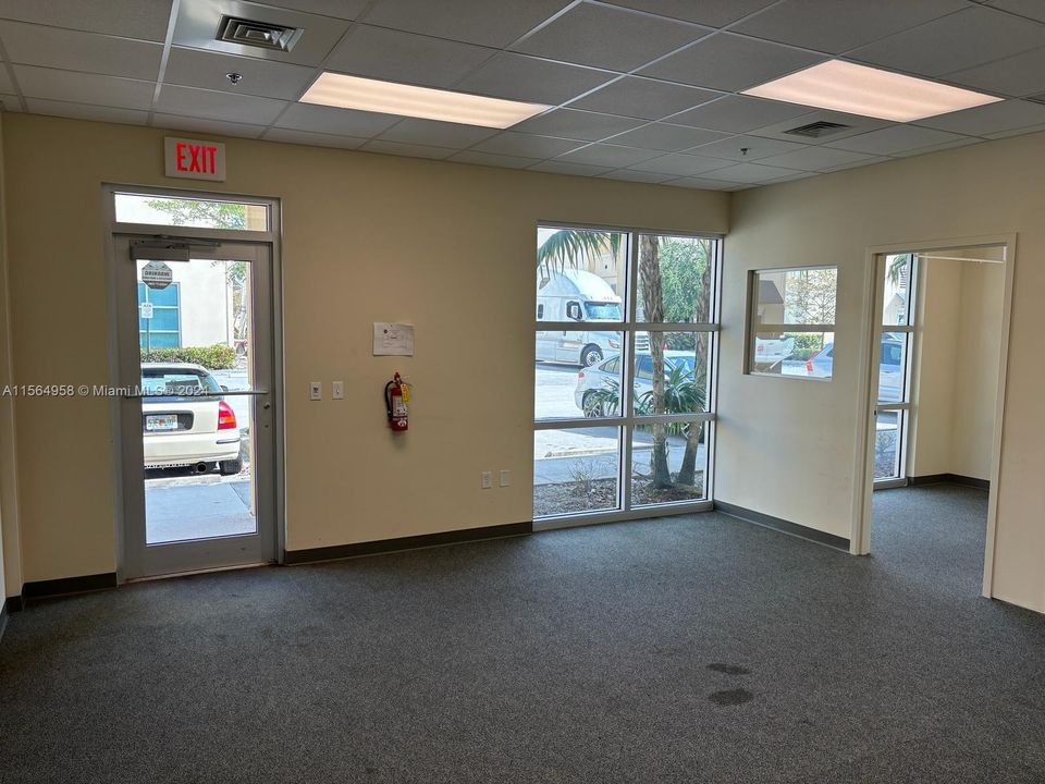 最近租的: $4,875 (0 贝兹, 0 浴室, 0 平方英尺)