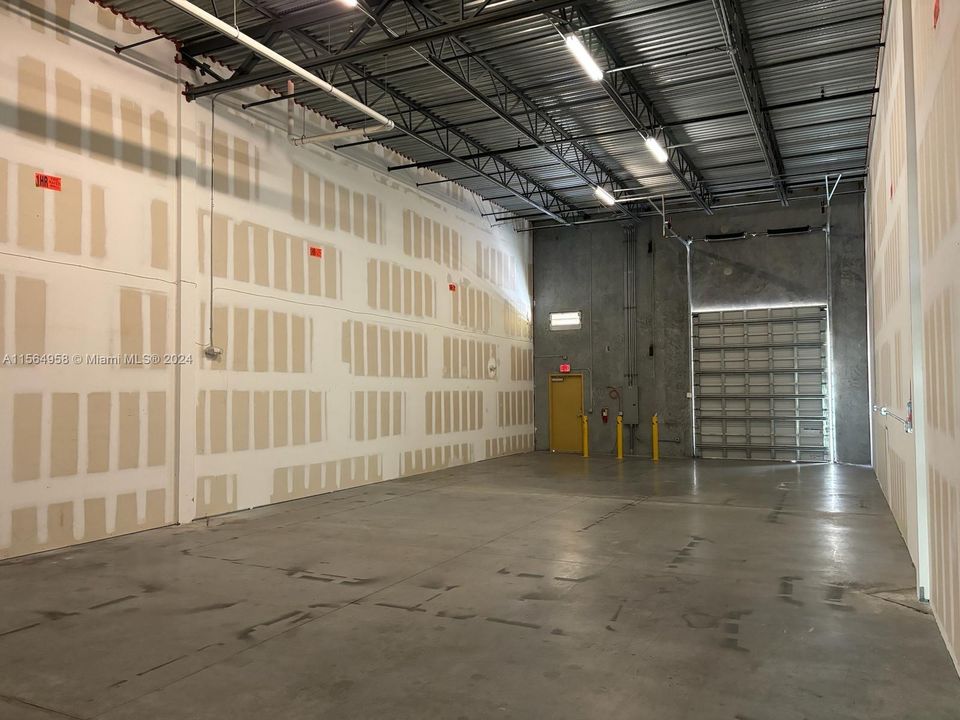 最近租的: $4,875 (0 贝兹, 0 浴室, 0 平方英尺)