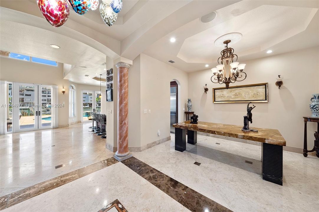 For Sale: $6,650,000 (6 beds, 6 baths, 4871 Square Feet)