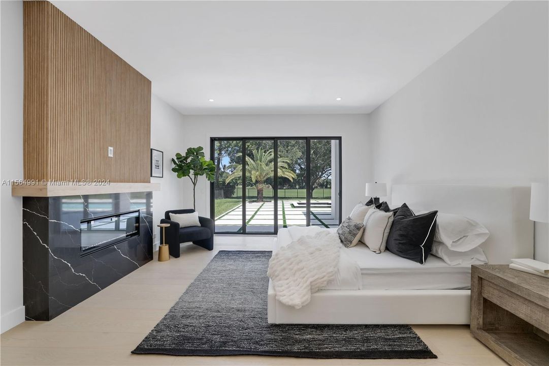 最近售出: $3,249,000 (3 贝兹, 3 浴室, 3411 平方英尺)