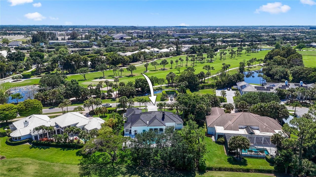 最近售出: $3,249,000 (3 贝兹, 3 浴室, 3411 平方英尺)