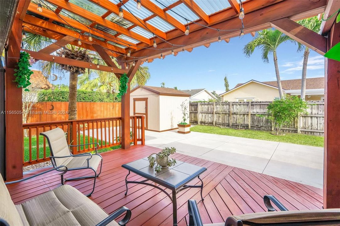 Recently Sold: $695,000 (3 beds, 2 baths, 1630 Square Feet)
