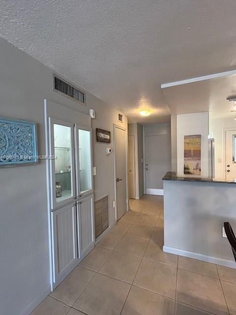 For Sale: $249,900 (1 beds, 1 baths, 812 Square Feet)