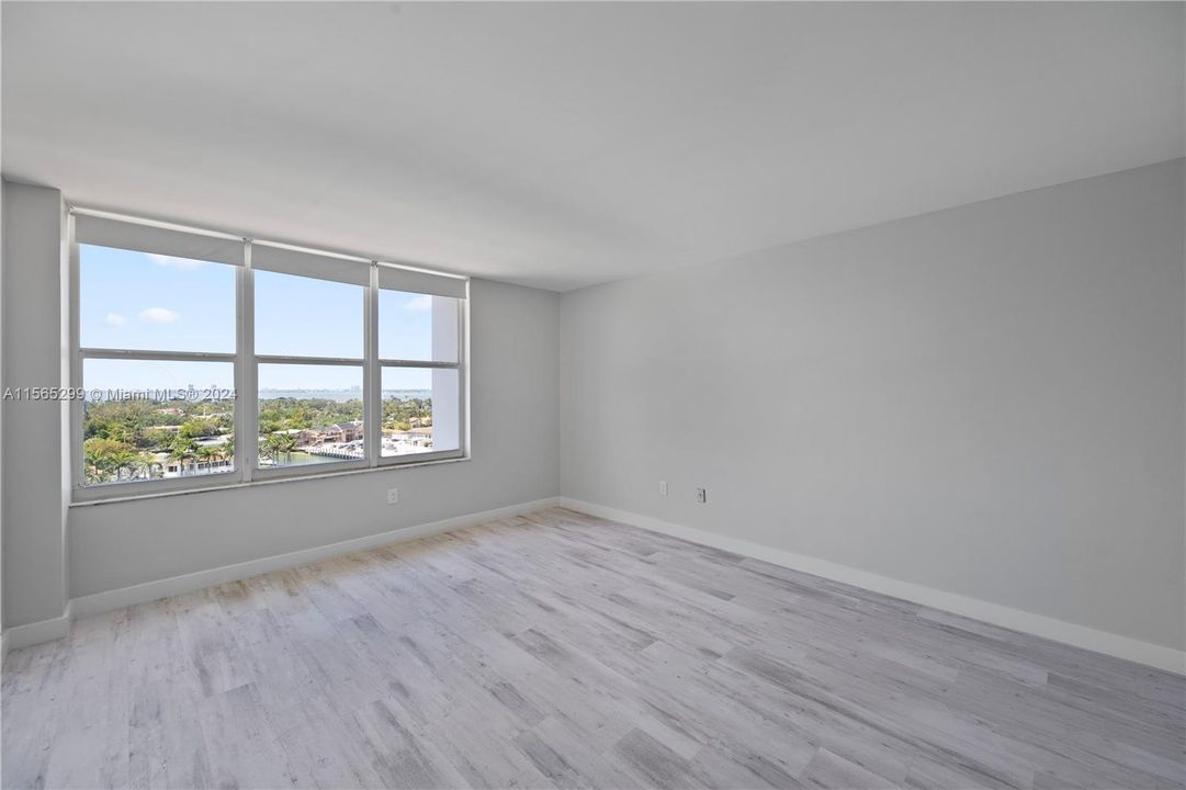 Recently Rented: $4,600 (2 beds, 2 baths, 1352 Square Feet)