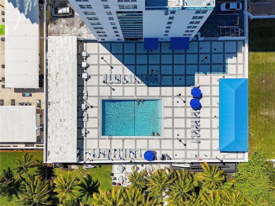 Recently Rented: $4,600 (2 beds, 2 baths, 1352 Square Feet)