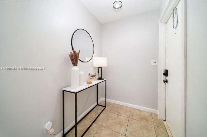 For Rent: $2,900 (2 beds, 2 baths, 1400 Square Feet)