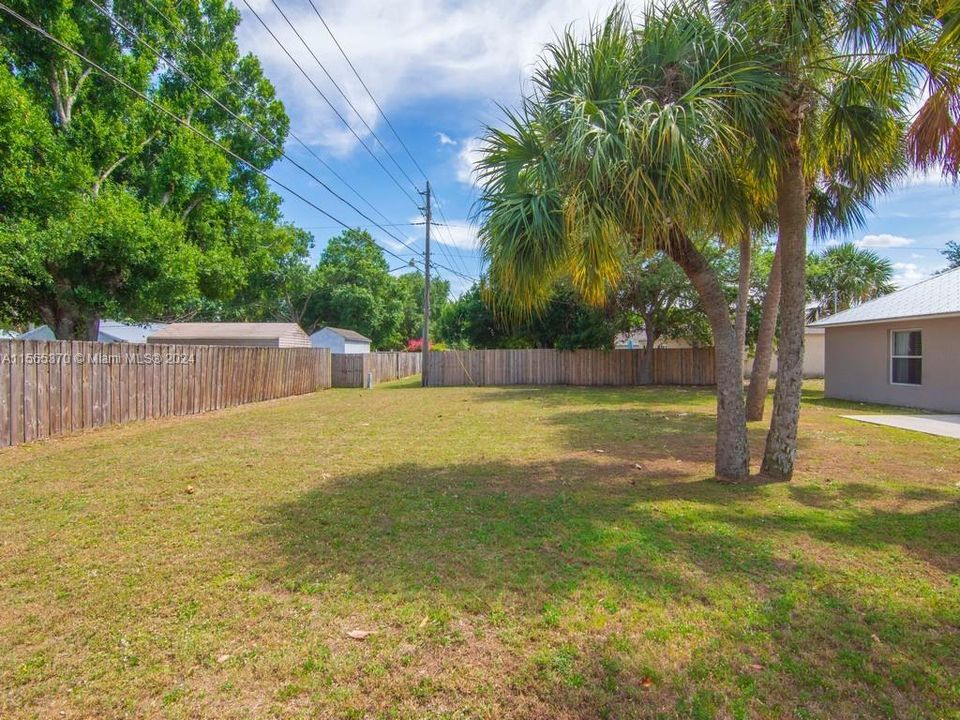 Active With Contract: $345,000 (3 beds, 2 baths, 0 Square Feet)