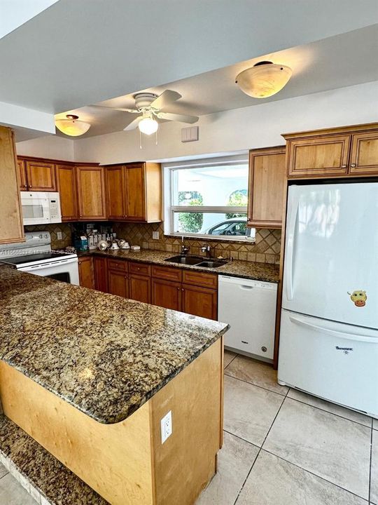 Active With Contract: $10,500 (4 beds, 2 baths, 2337 Square Feet)