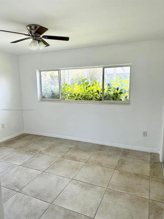 Active With Contract: $10,500 (4 beds, 2 baths, 2337 Square Feet)