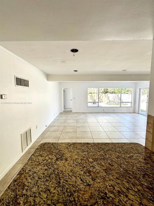 Active With Contract: $10,500 (4 beds, 2 baths, 2337 Square Feet)