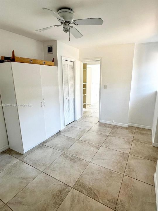 Active With Contract: $10,500 (4 beds, 2 baths, 2337 Square Feet)