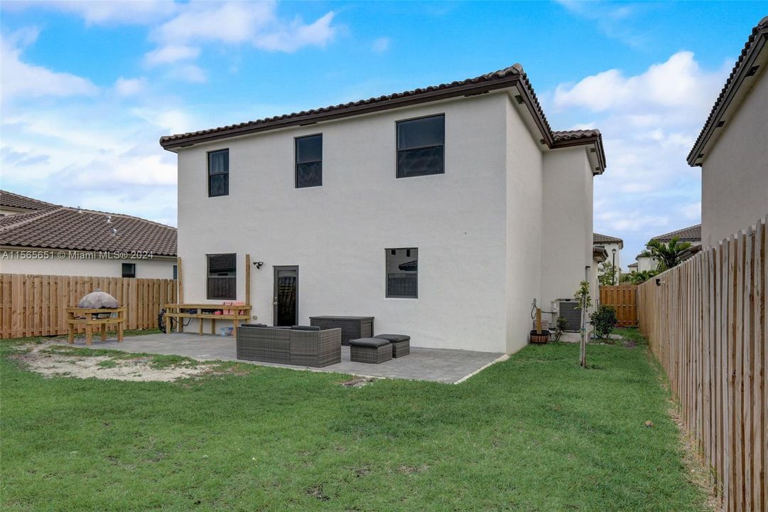 For Sale: $635,000 (4 beds, 2 baths, 2205 Square Feet)