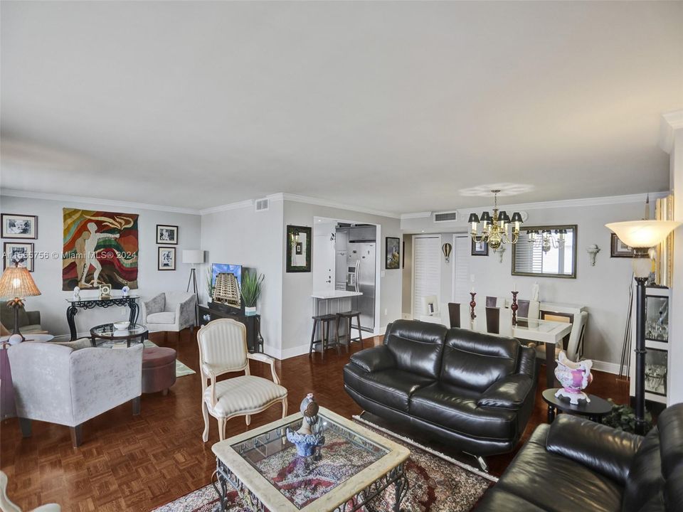 For Sale: $590,000 (2 beds, 2 baths, 1400 Square Feet)