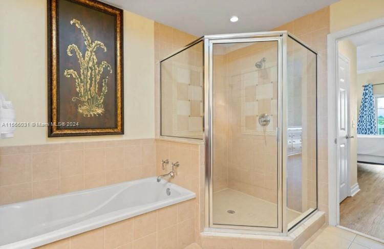 待售: $385,000 (3 贝兹, 3 浴室, 1630 平方英尺)