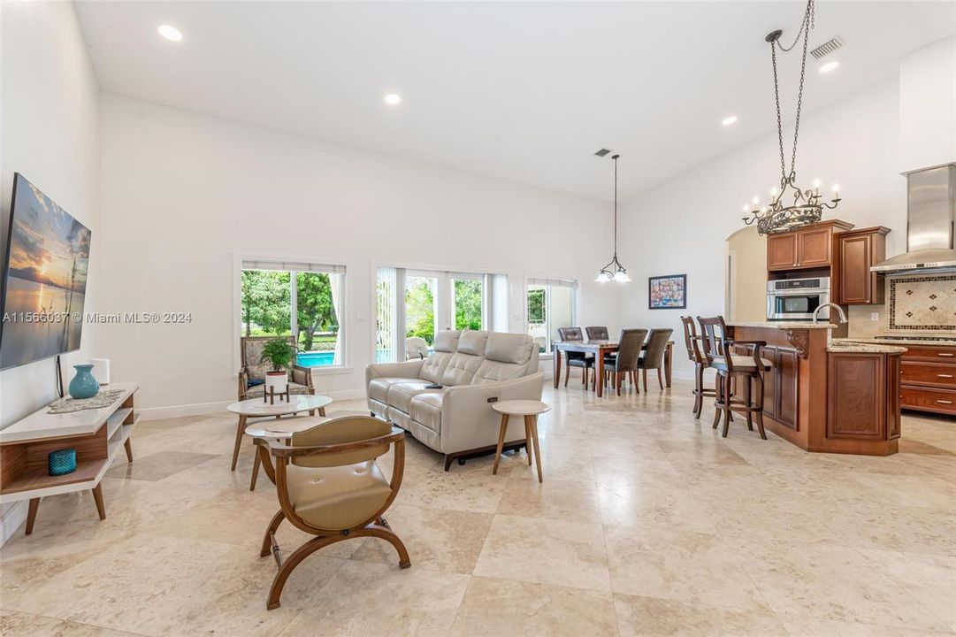 For Sale: $1,650,000 (5 beds, 5 baths, 3549 Square Feet)