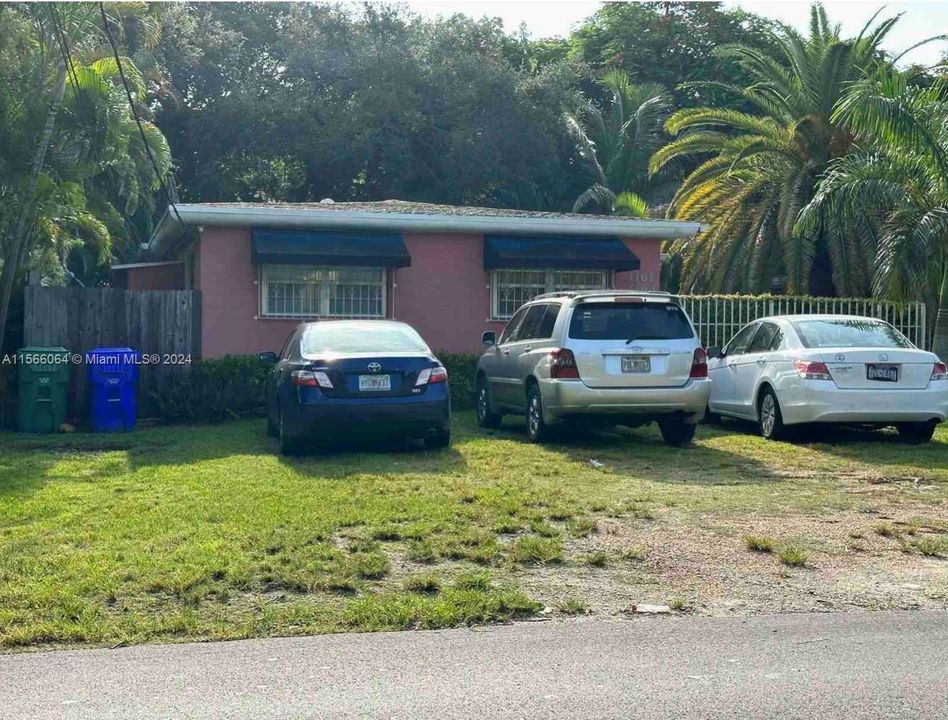 Active With Contract: $10,000,000 (0 beds, 0 baths, 0 Square Feet)