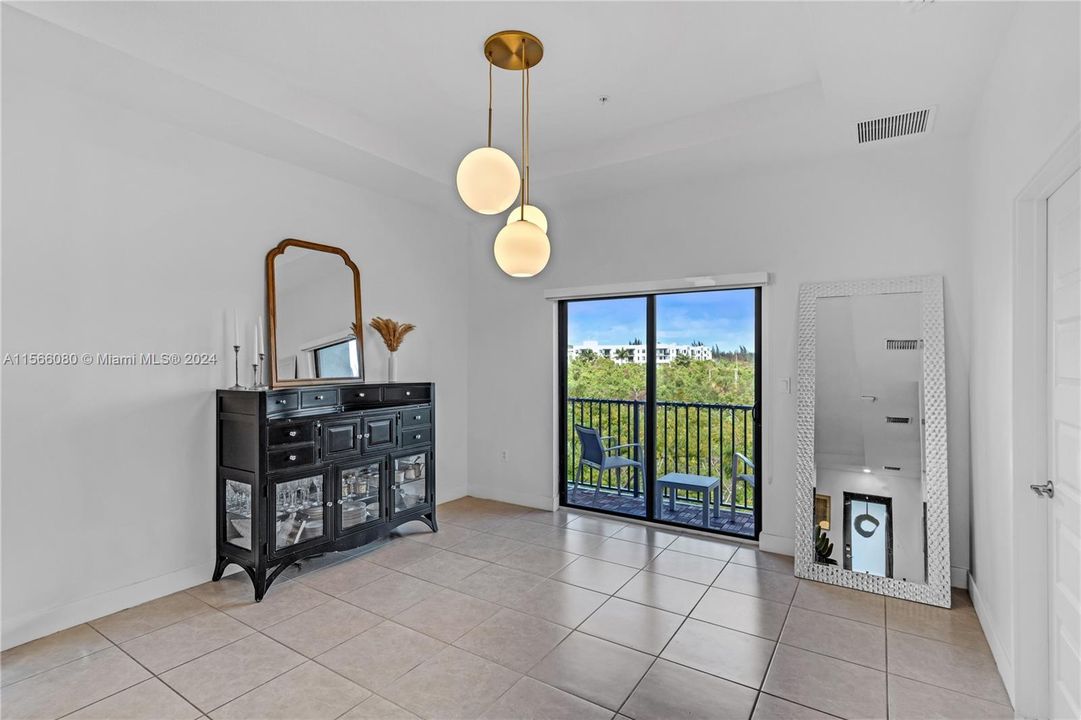 For Sale: $490,000 (2 beds, 2 baths, 1134 Square Feet)