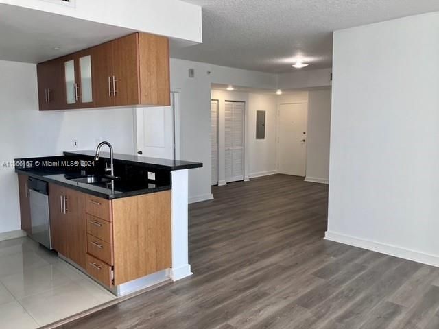 Recently Rented: $3,800 (3 beds, 2 baths, 1146 Square Feet)
