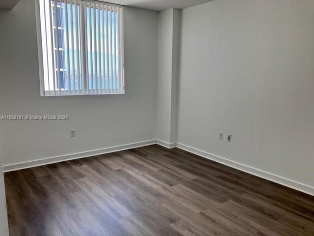 Recently Rented: $3,800 (3 beds, 2 baths, 1146 Square Feet)