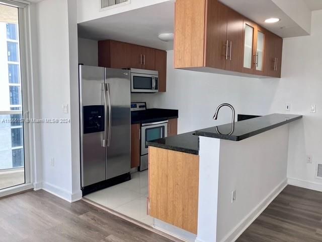 Recently Rented: $3,800 (3 beds, 2 baths, 1146 Square Feet)