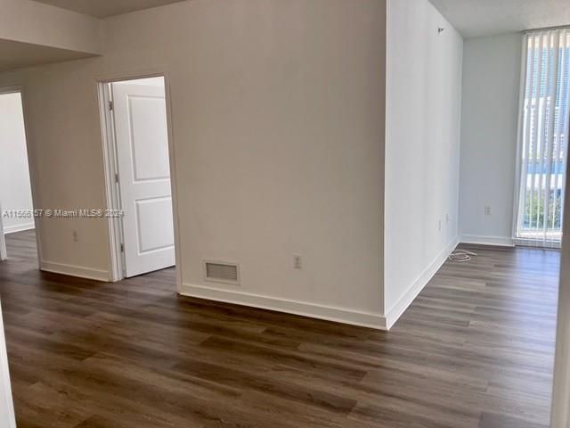 Recently Rented: $3,800 (3 beds, 2 baths, 1146 Square Feet)